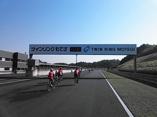 13春もてぎ4時間エンデューロ レポ 継続こそが力なり